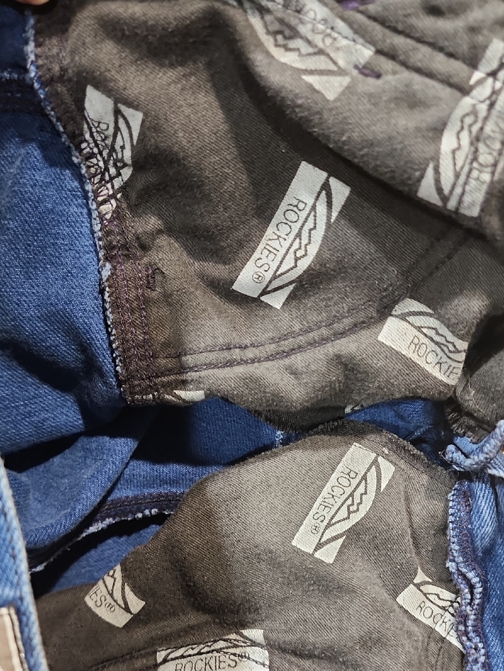 VINTAGE ROCKIES JEANS - Picture 3 of 16